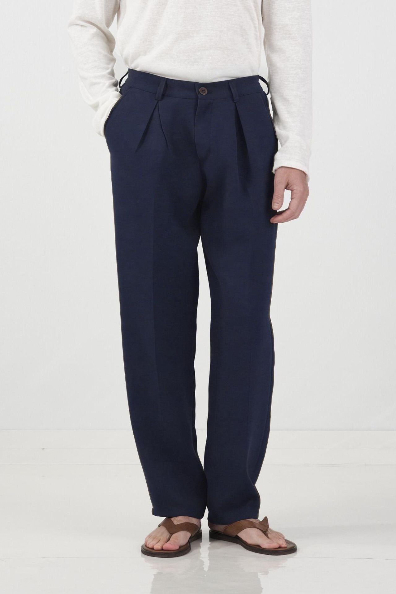 GIESTO Textured Pleated Tailored Trousers 2