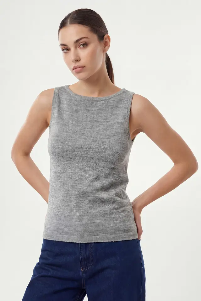 BDART Ribbed Sleeveless Crew Neck Tank Top