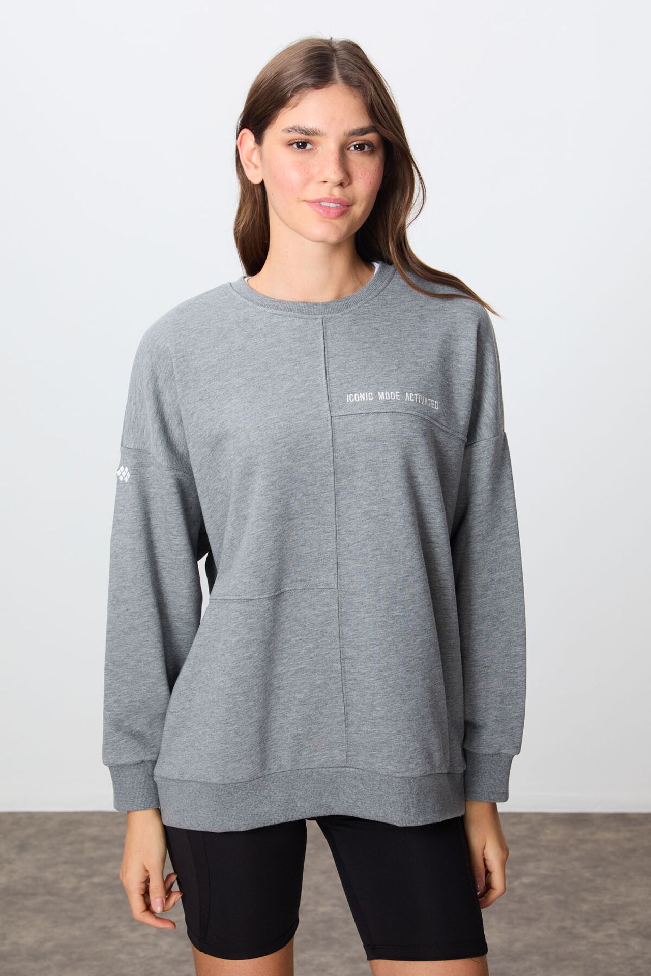 TOMMY Oversized Crew Neck Sweatshirt 3