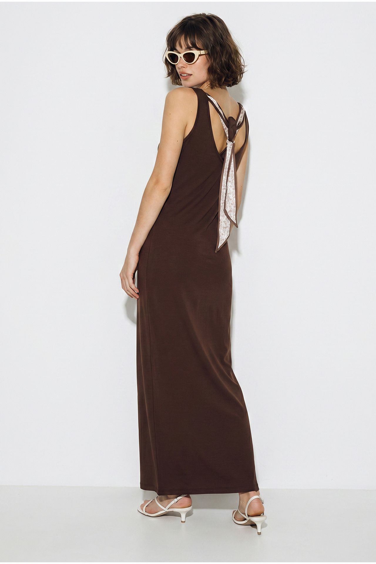 LUCCI Sleeveless Straight Maxi Dress With Slit 2