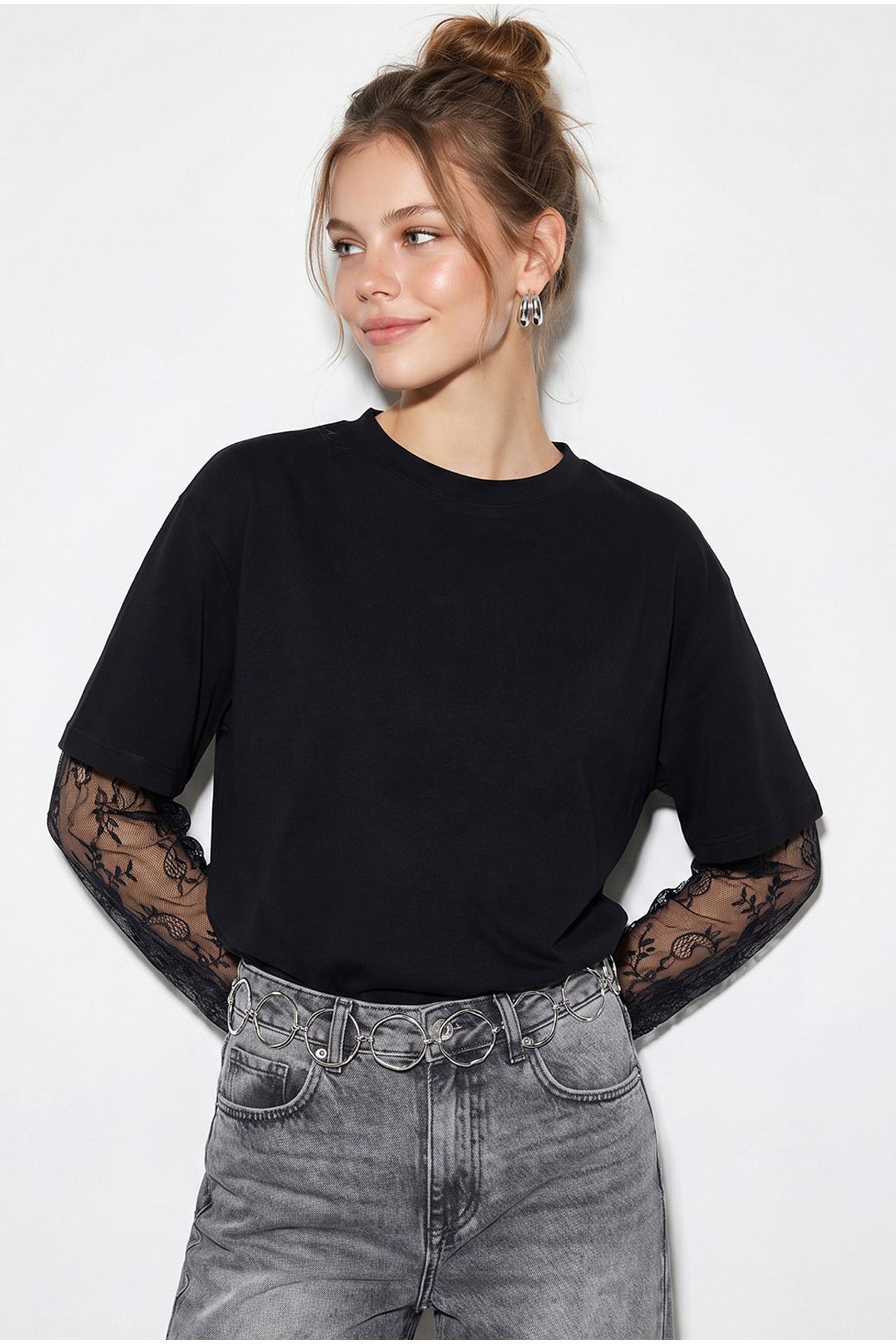 LUCCI Women's Oversized Crew Neck T-Shirt 2