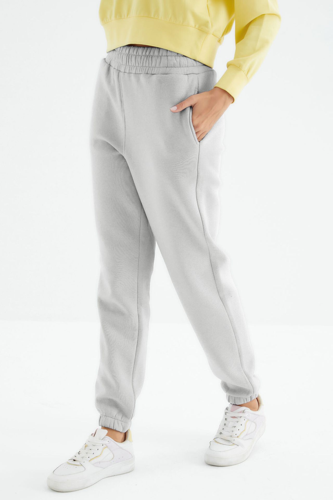 TOMMY Women's High-Waist Fleece Jogger Sweatpants 3