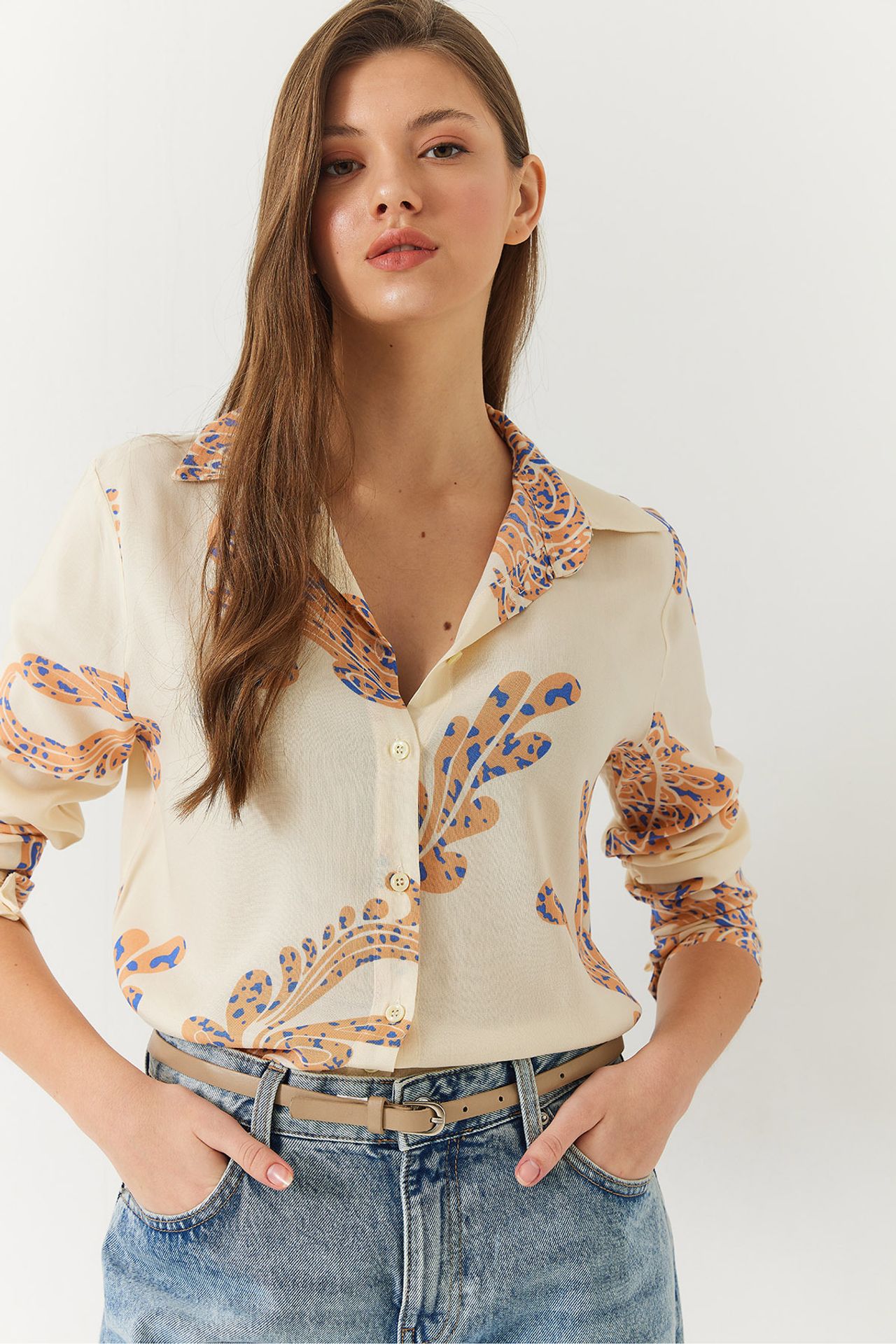 LUCCI Women's Fitted Shirt 3