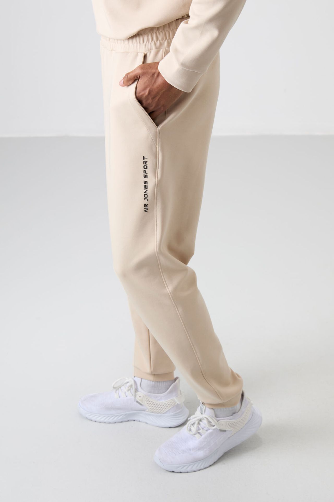 TOMMY Printed Fleece Sweatshirt And Pants Set 2