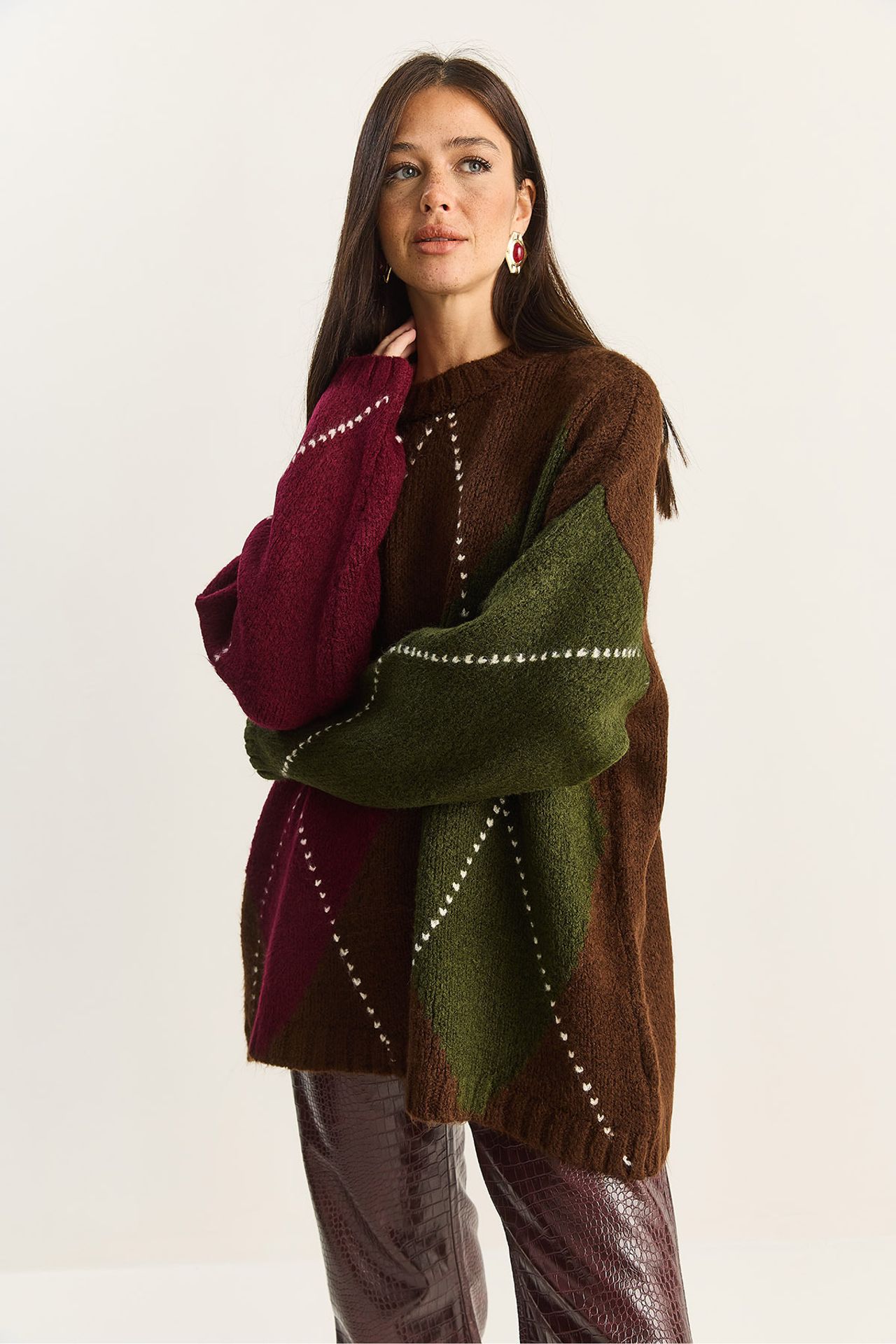 LUCCI Oversized Knitted Diamond Pattern Sweater 5
