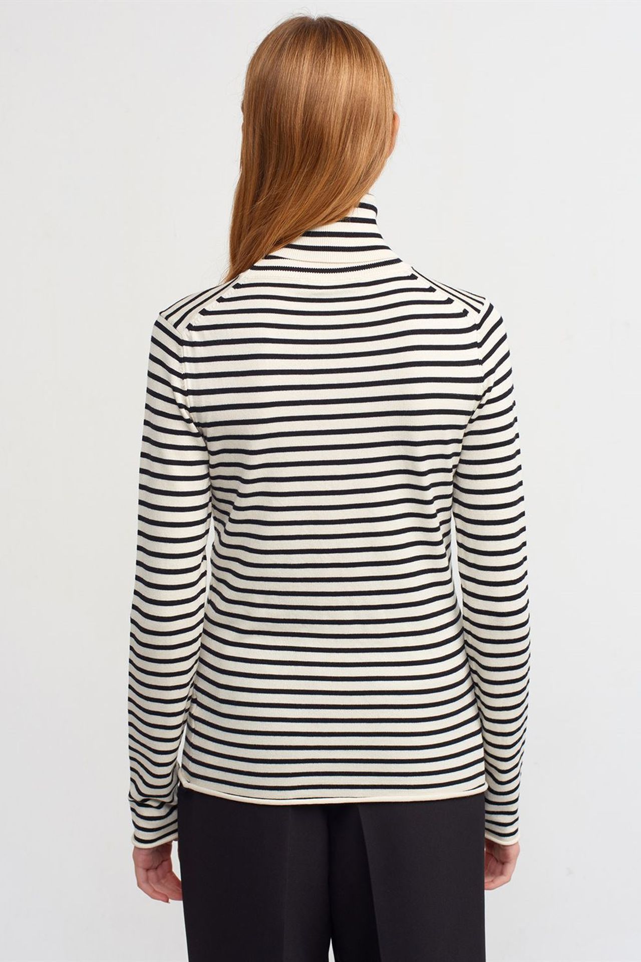 DILVIN Women’s Striped Ribbed Turtleneck Sweater 2