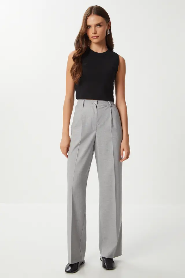 ISTANBUL Pleated Straight Leg Pants