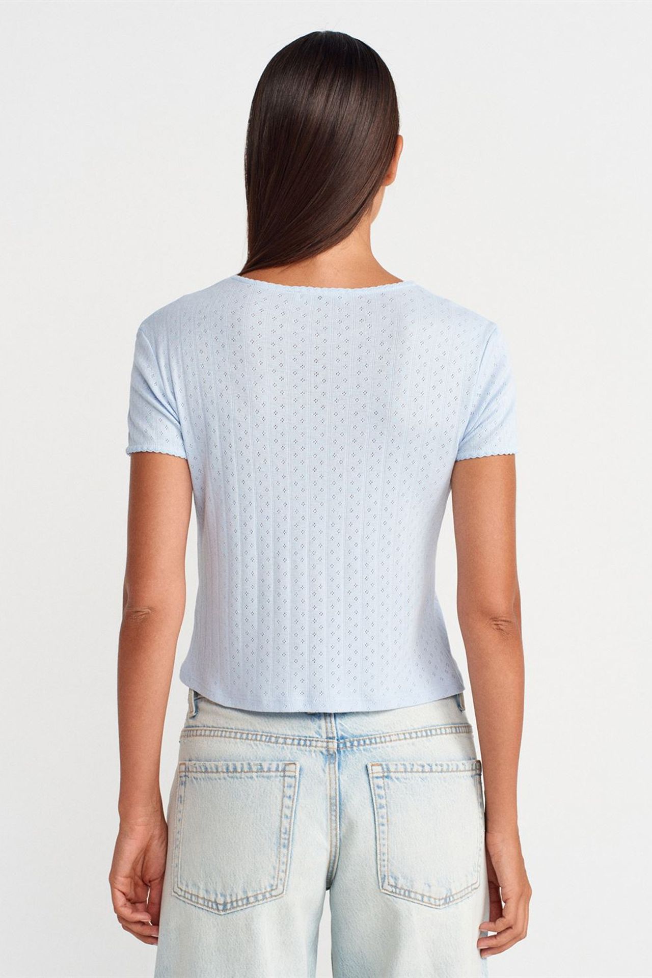 DILVIN Women's Ribbed Crop T-Shirt 2