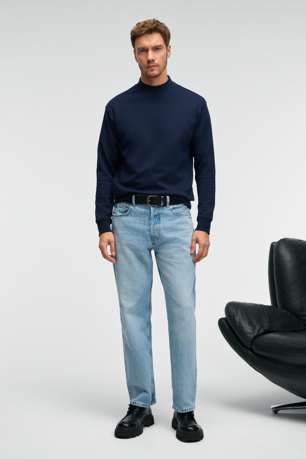 GRIMELANGE Relaxed Crew Neck Sweatshirt 1