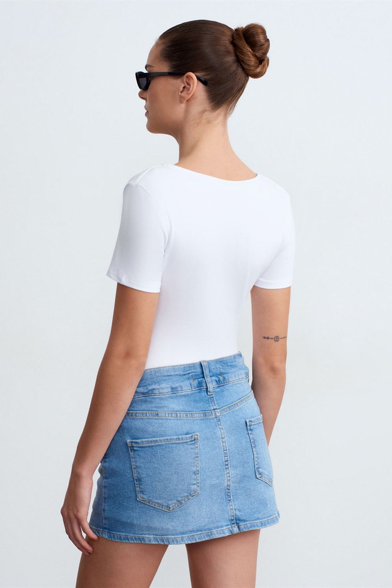 DILVIN High-Waist Denim Mini Skirt With Belt 2