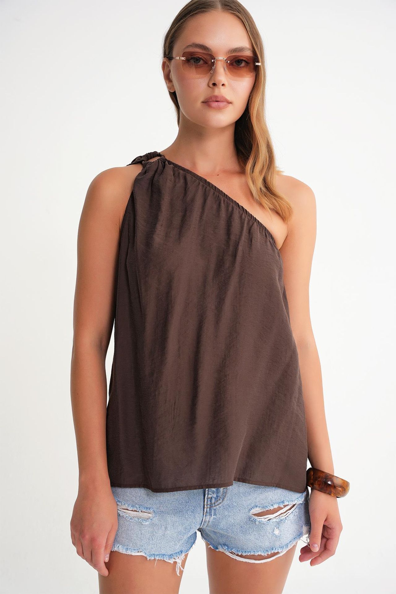 Mixray Asymmetrical Collar Accessory Detailed Top 3