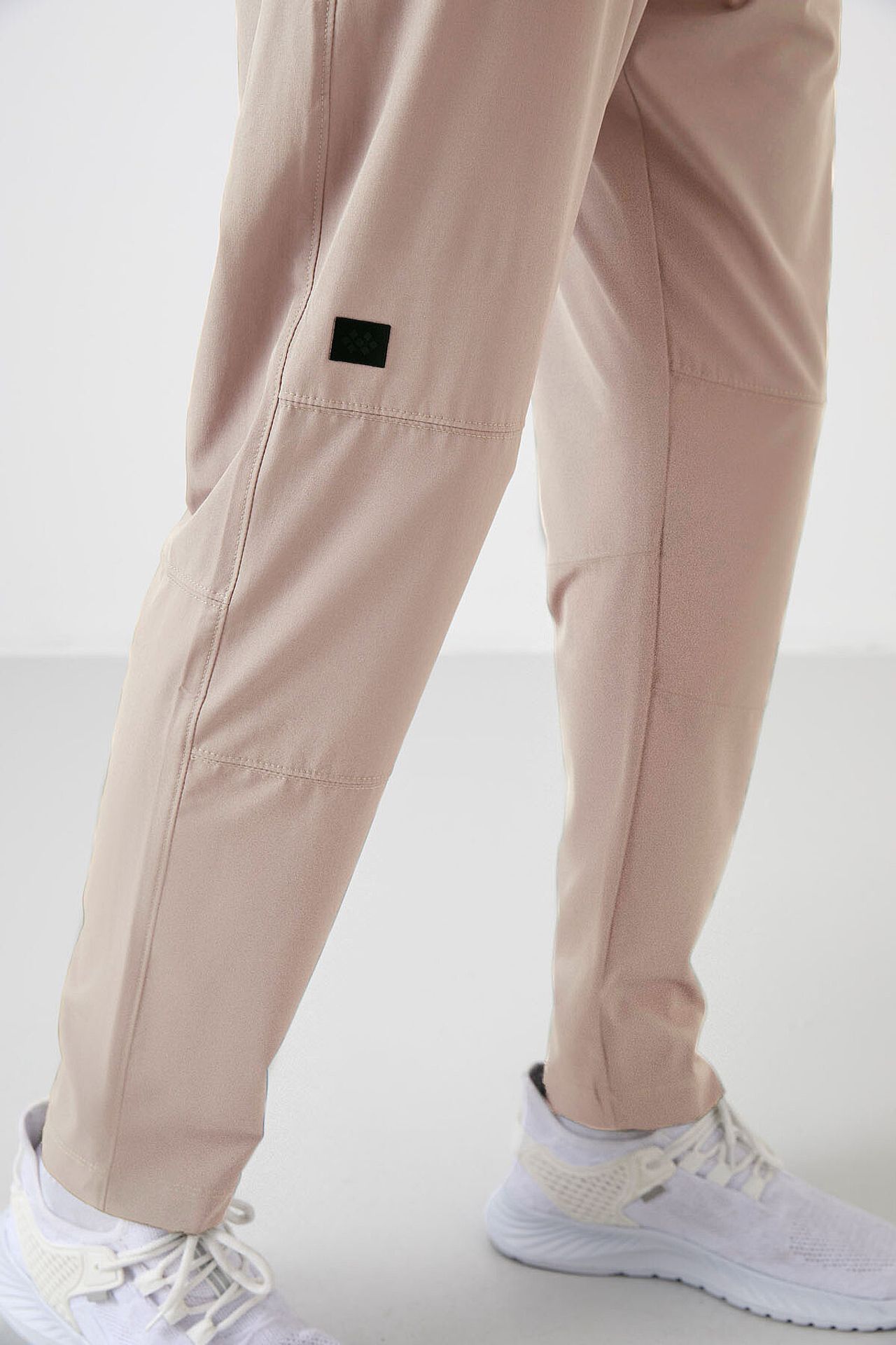 TOMMY Men's Solid Pull-on Sweatpants 3