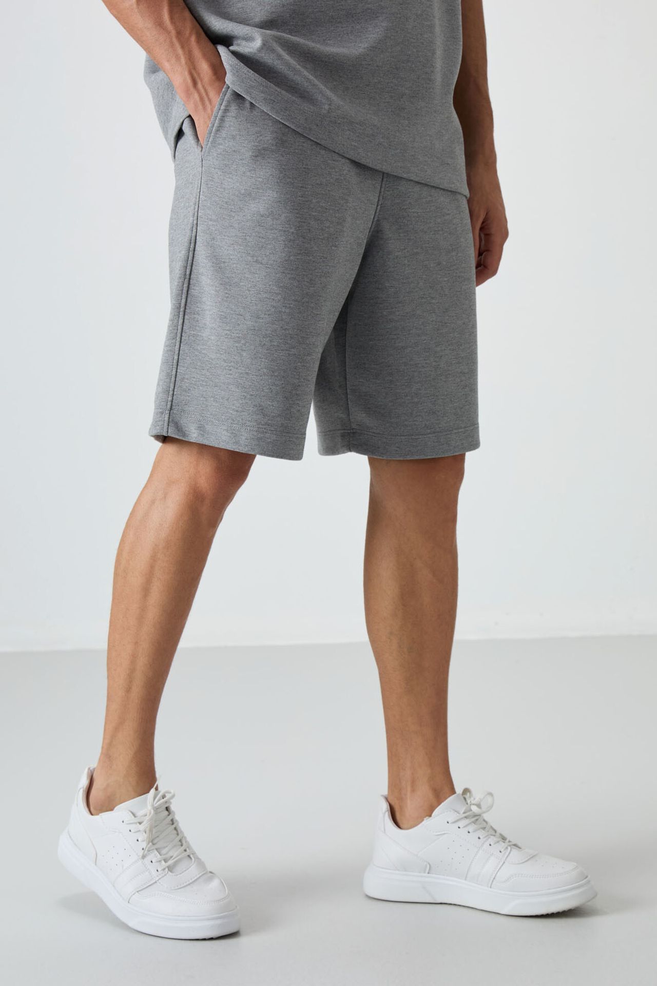 TOMMY Oversized T-Shirt And Shorts Set 4