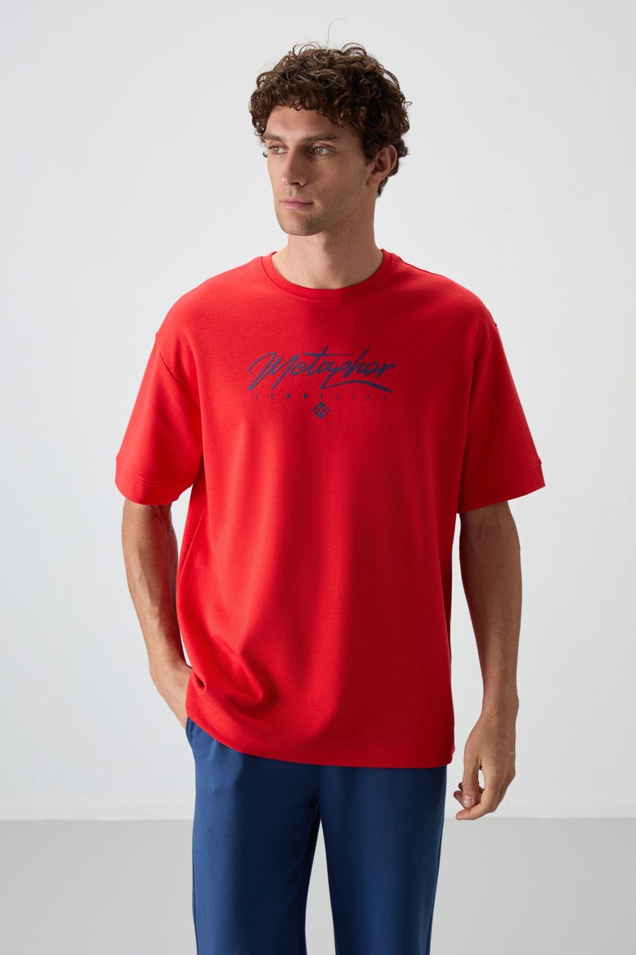 TOMMY Oversized Logo Crew Neck T-Shirt 1