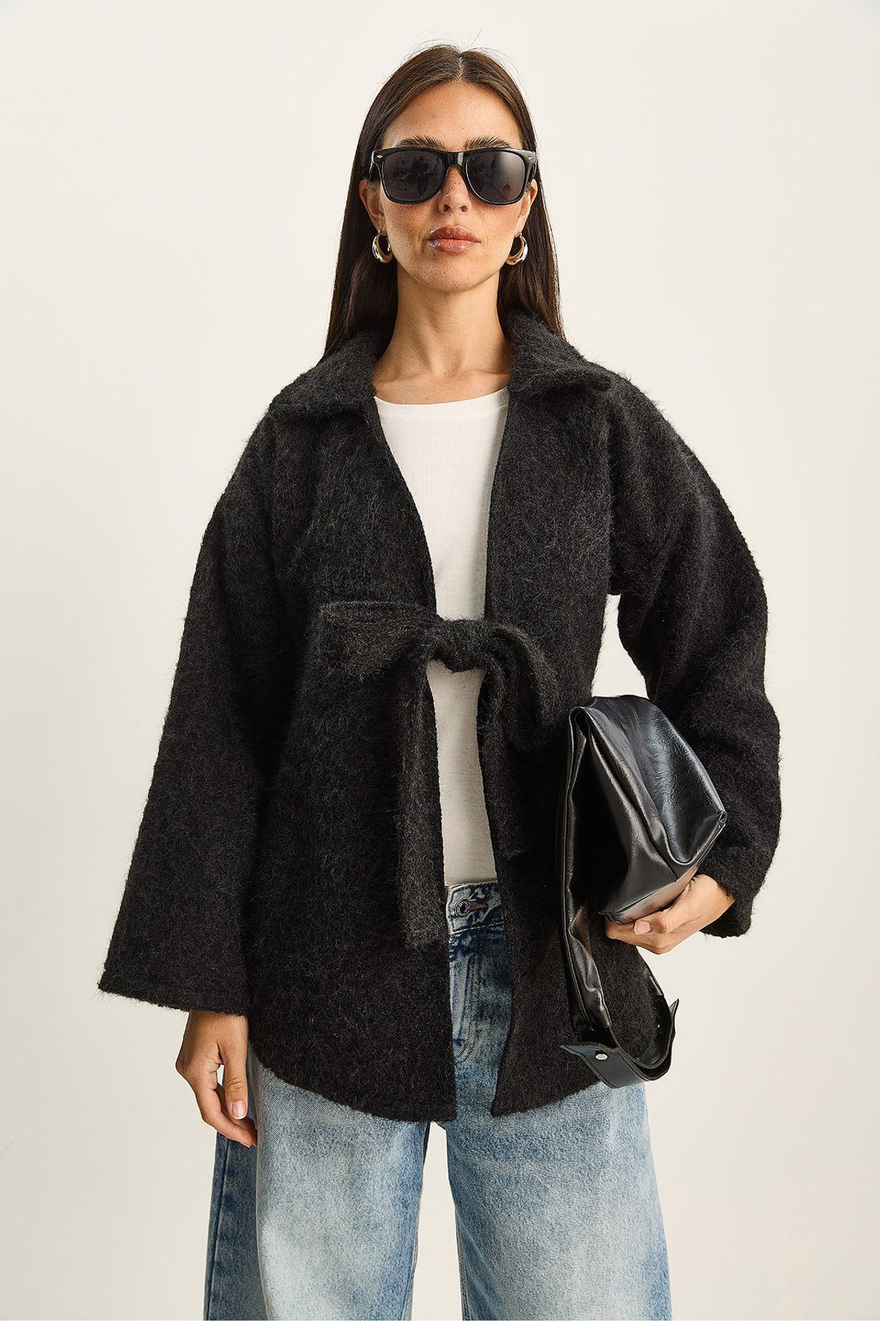 LUCCI Textured Oversized V-Neck Tie Closure Cardigan 2