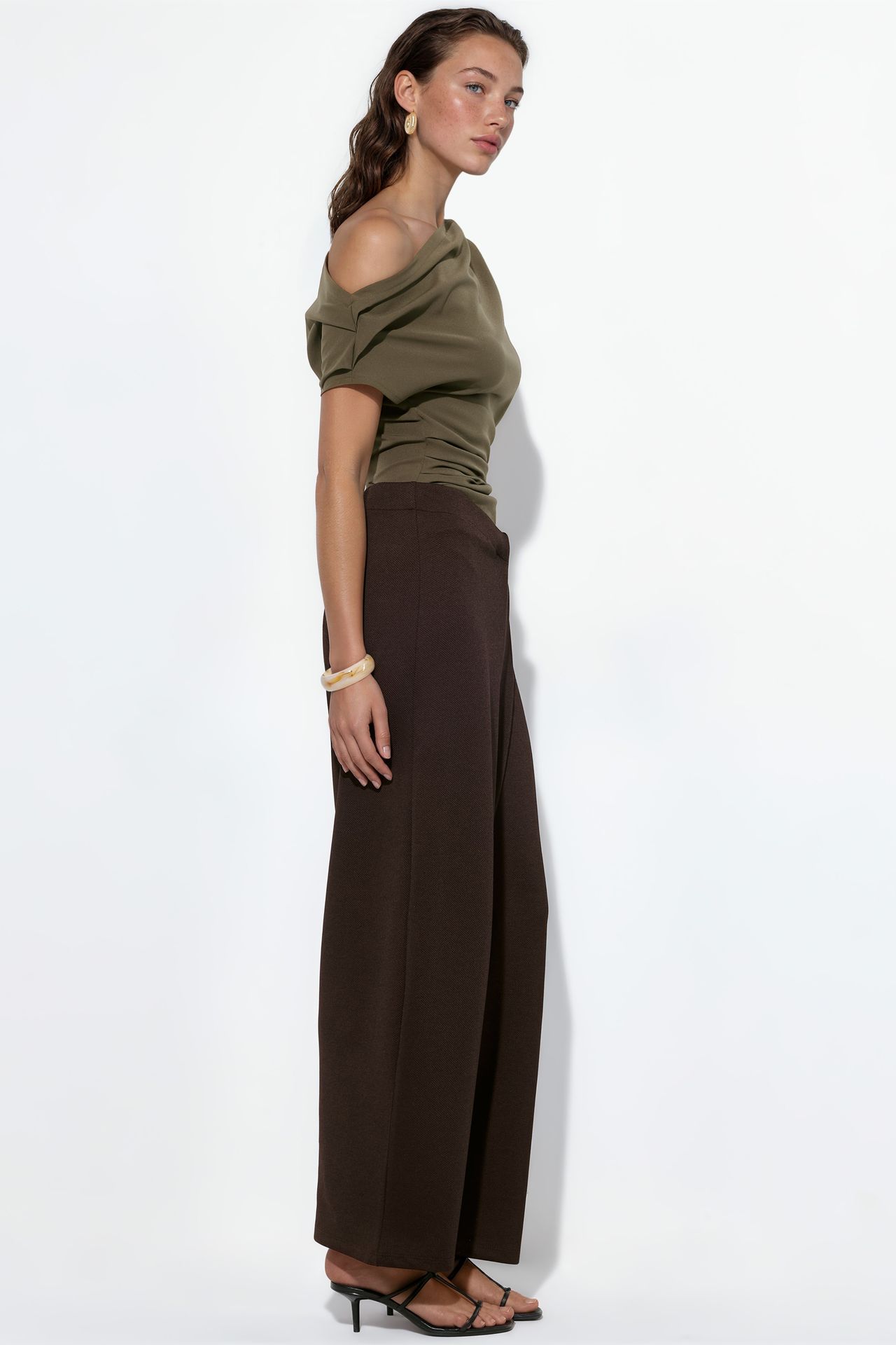BUSEM Women's High-waist Wide-leg Crepe Trousers 2