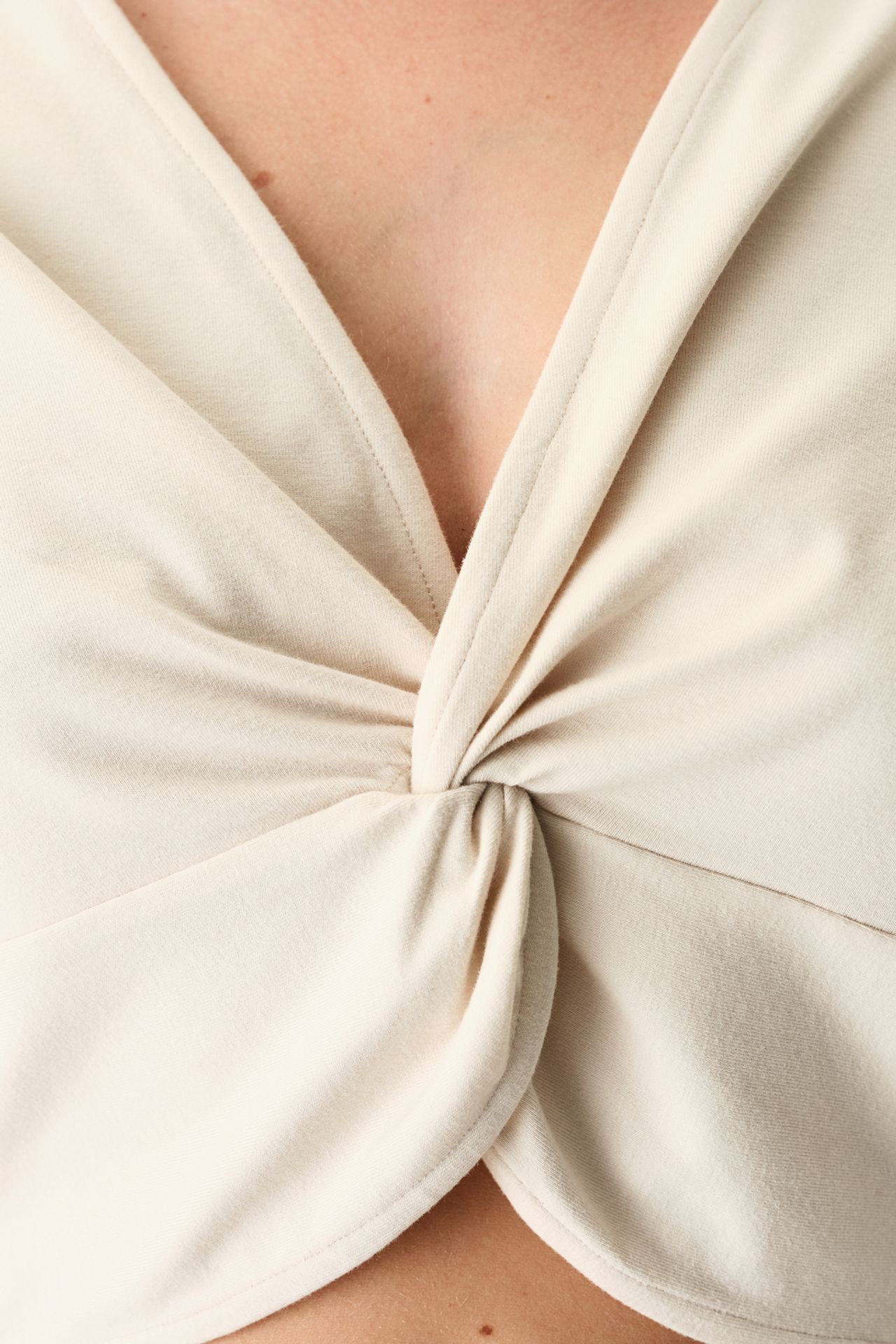 PENTI Oversized V-neck Midi Sweatshirt With Tie Detail 3