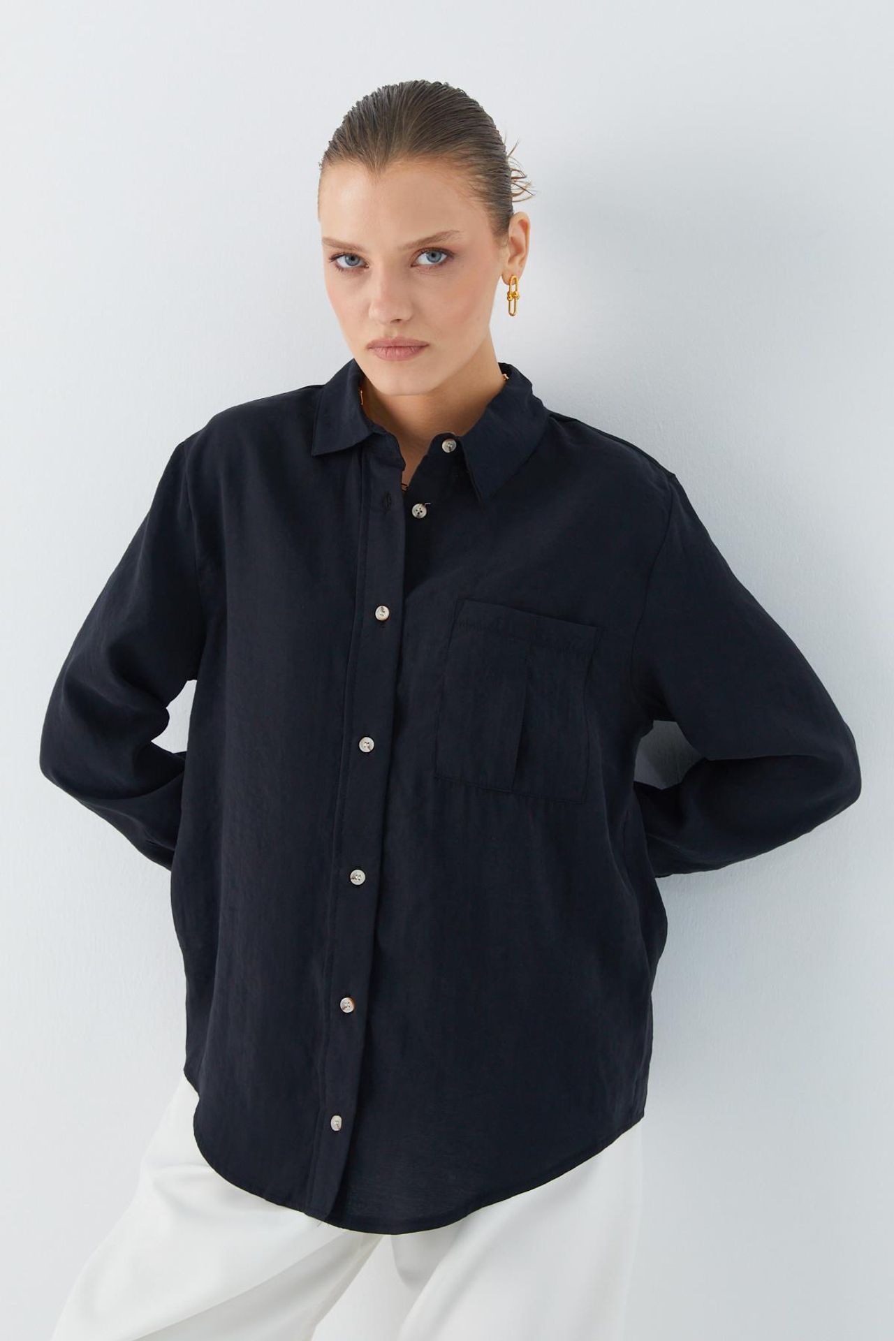 Mixray Relaxed Fit Shirt with Pocket 1