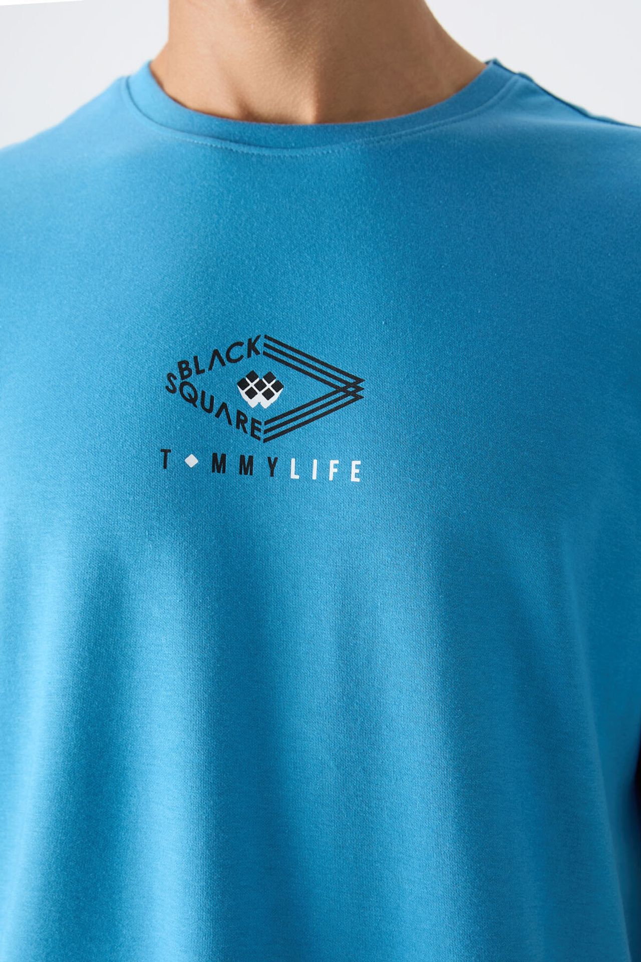 TOMMY Oversized Cotton-Blend Logo T-Shirt 2