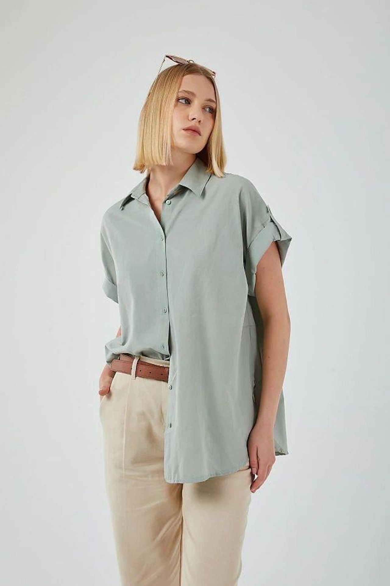 Oversized Short Sleeve Poplin Button-Up Shirt 4