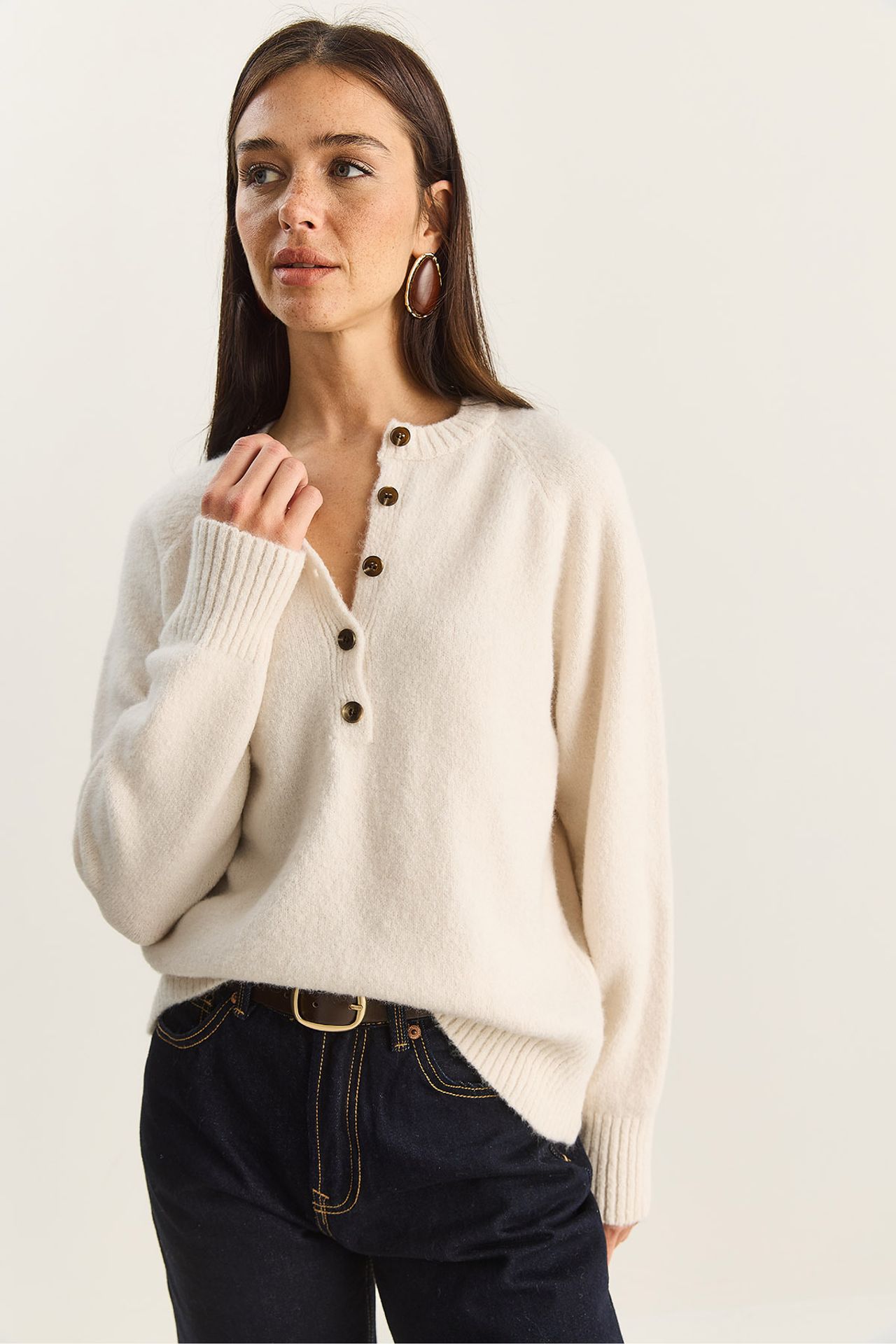 LUCCI Relaxed Fit Button Collar Knit Sweater 4