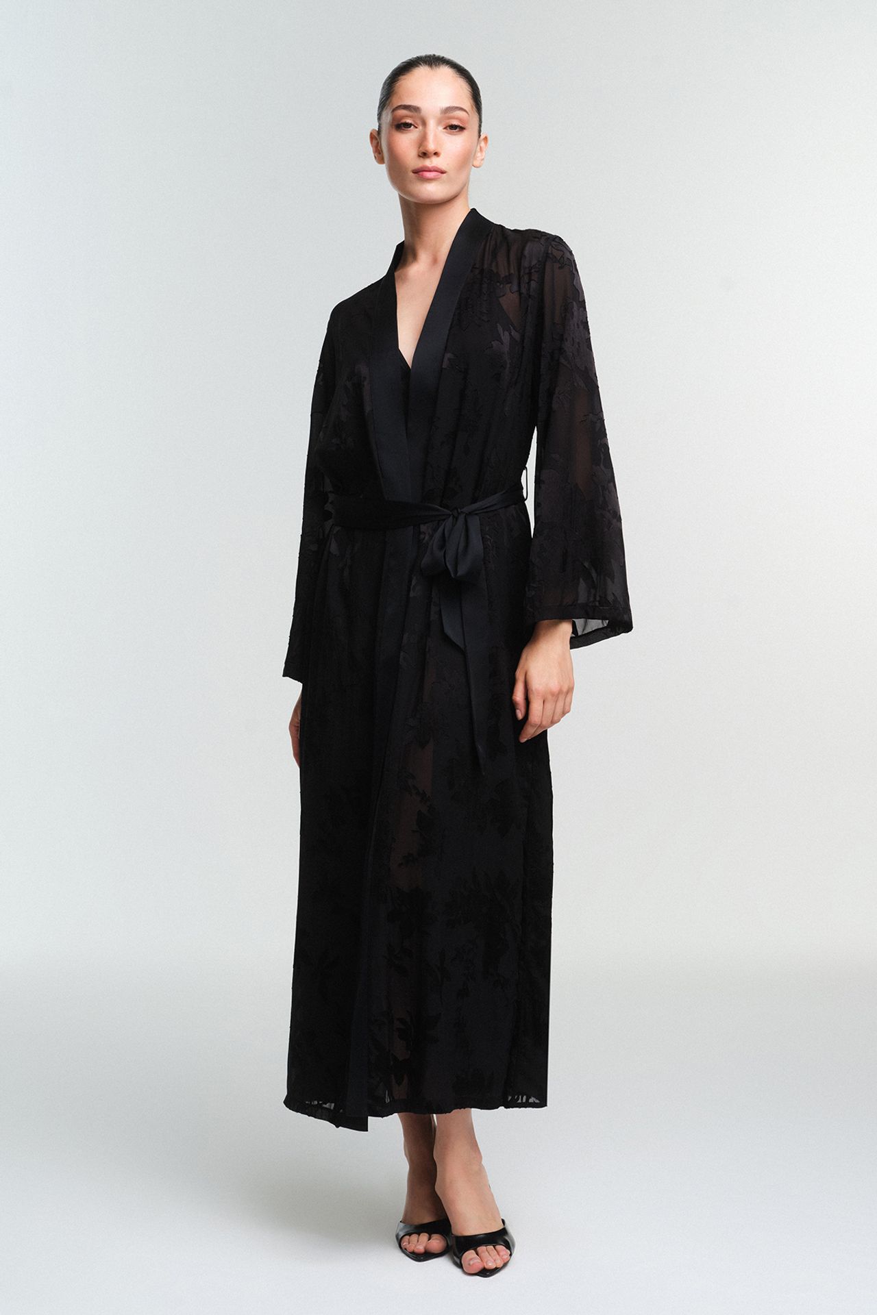 PENTI Amara Long Sleeve Robe 2