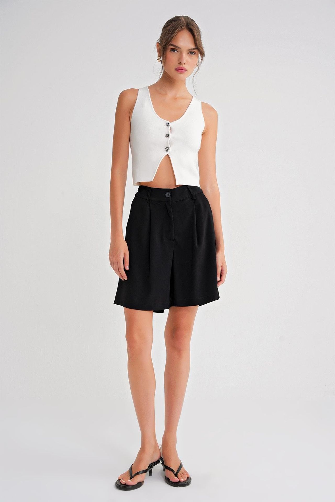 Mixray High Waist Buttoned Pocket Shorts