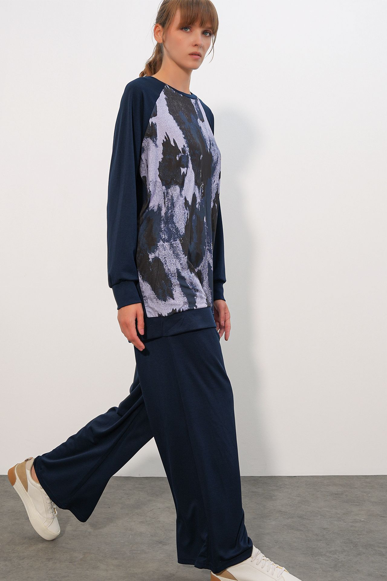 BDART Oversize Abstract Print Crew Neck Tunic & Pants Set 3