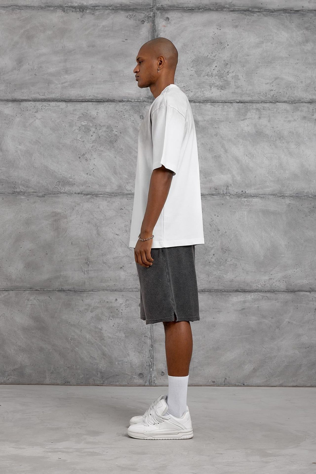 NOMARC Simple Straight Cut T-Shirt 3