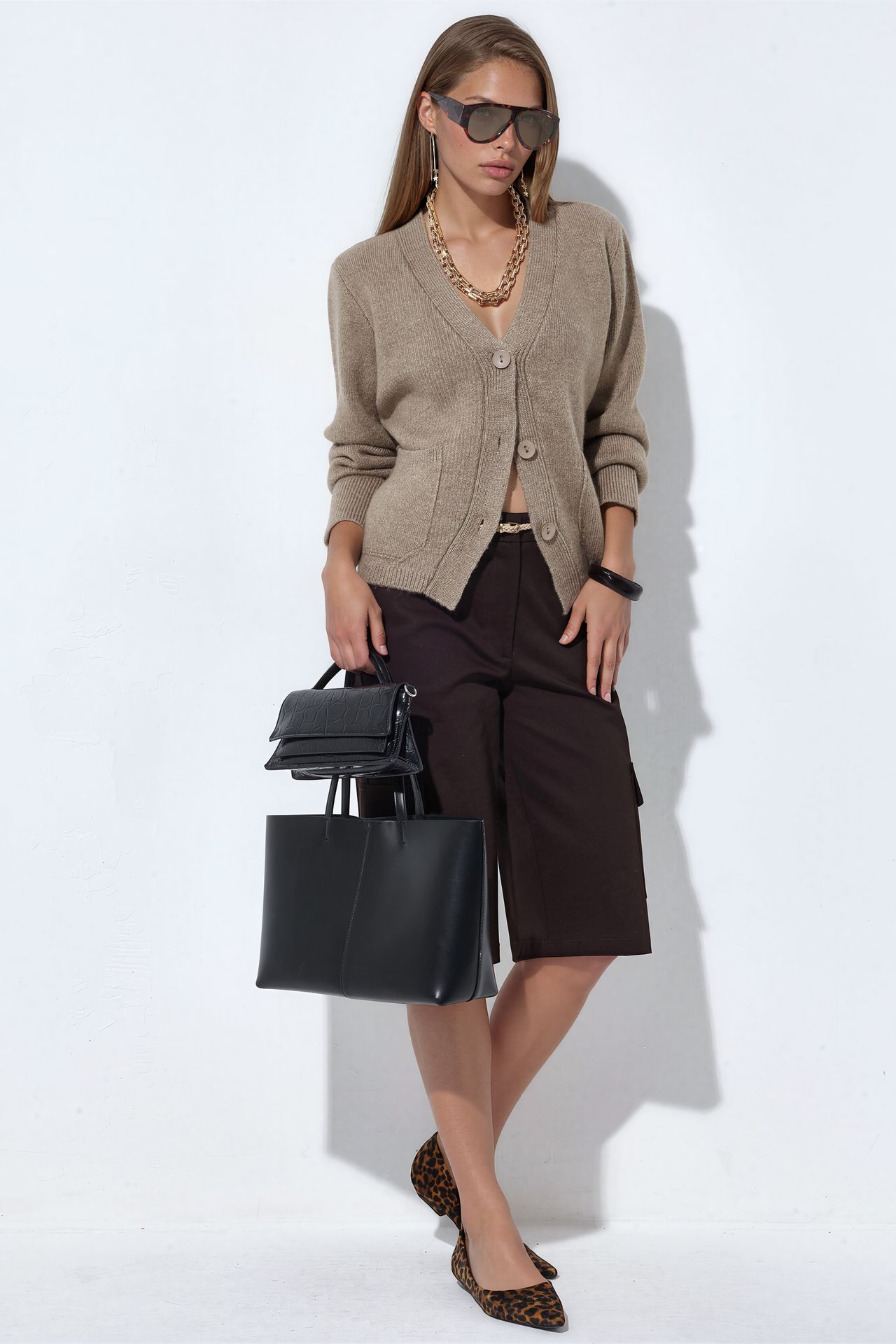 VIORNA Women's Ribbed V-neck Button Cardigan 3