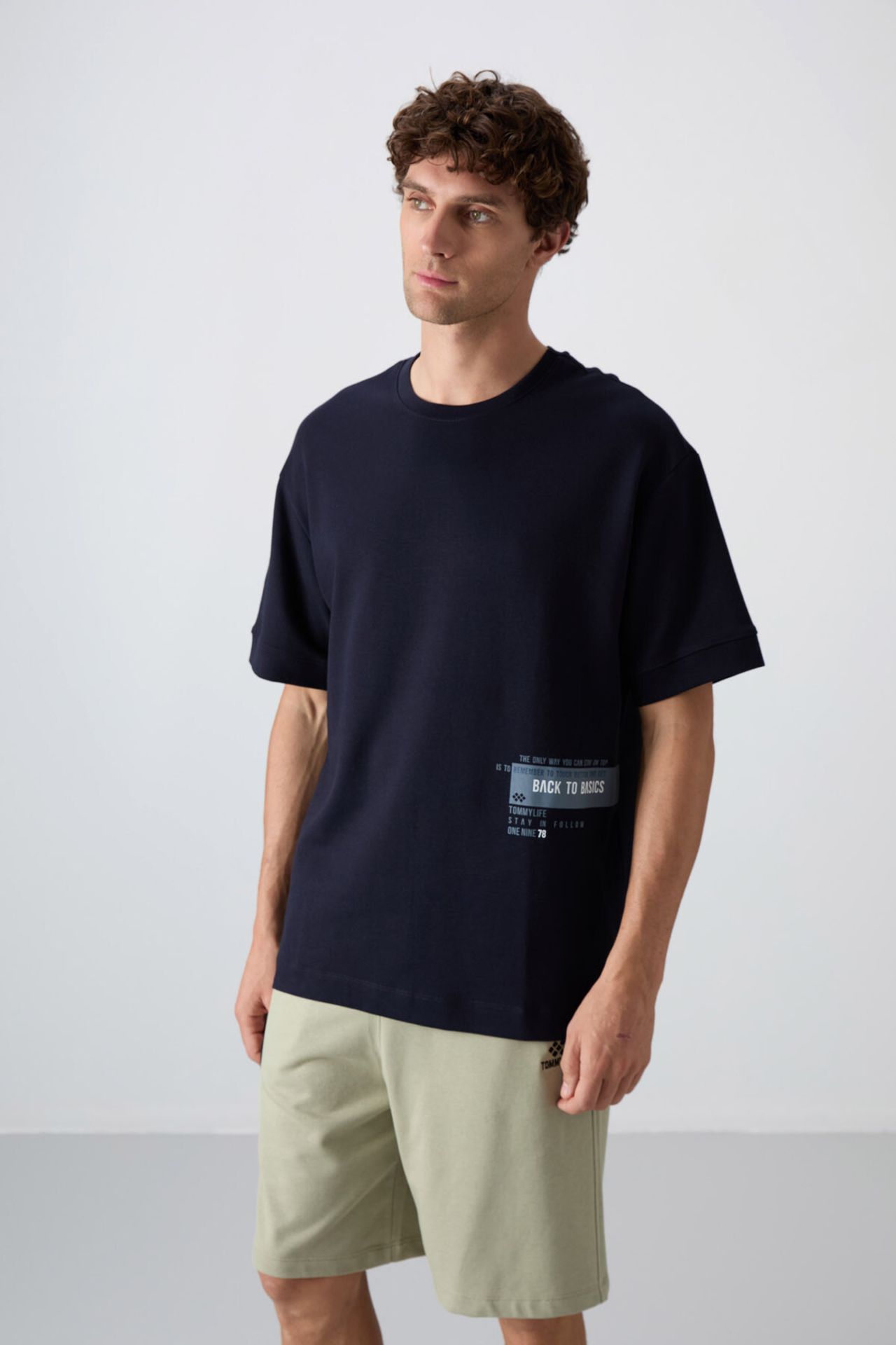 TOMMY Oversized Cotton-Blend Crew Neck T-Shirt 4