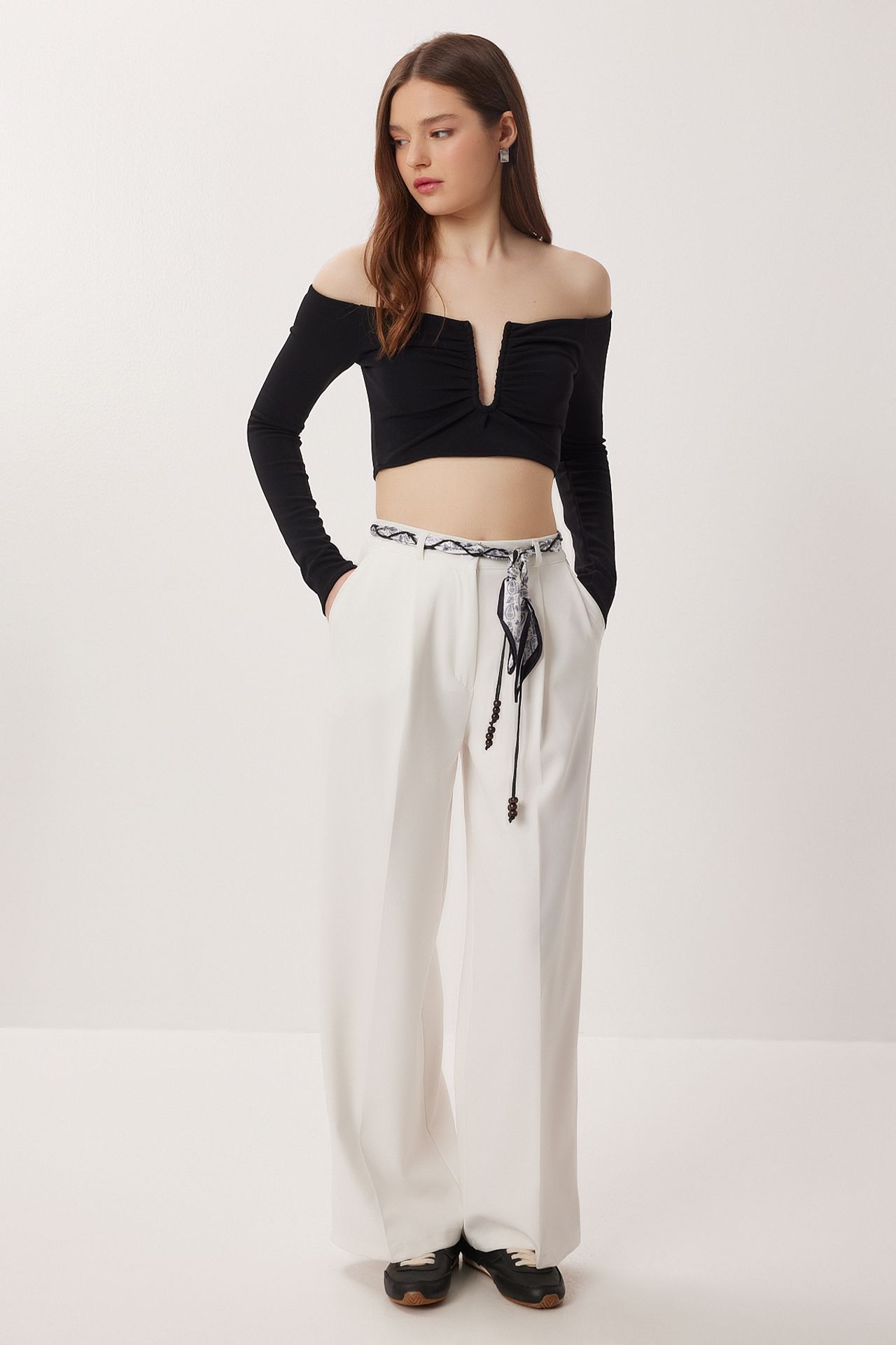 ISTANBUL Women's Straight-Leg Pants 4