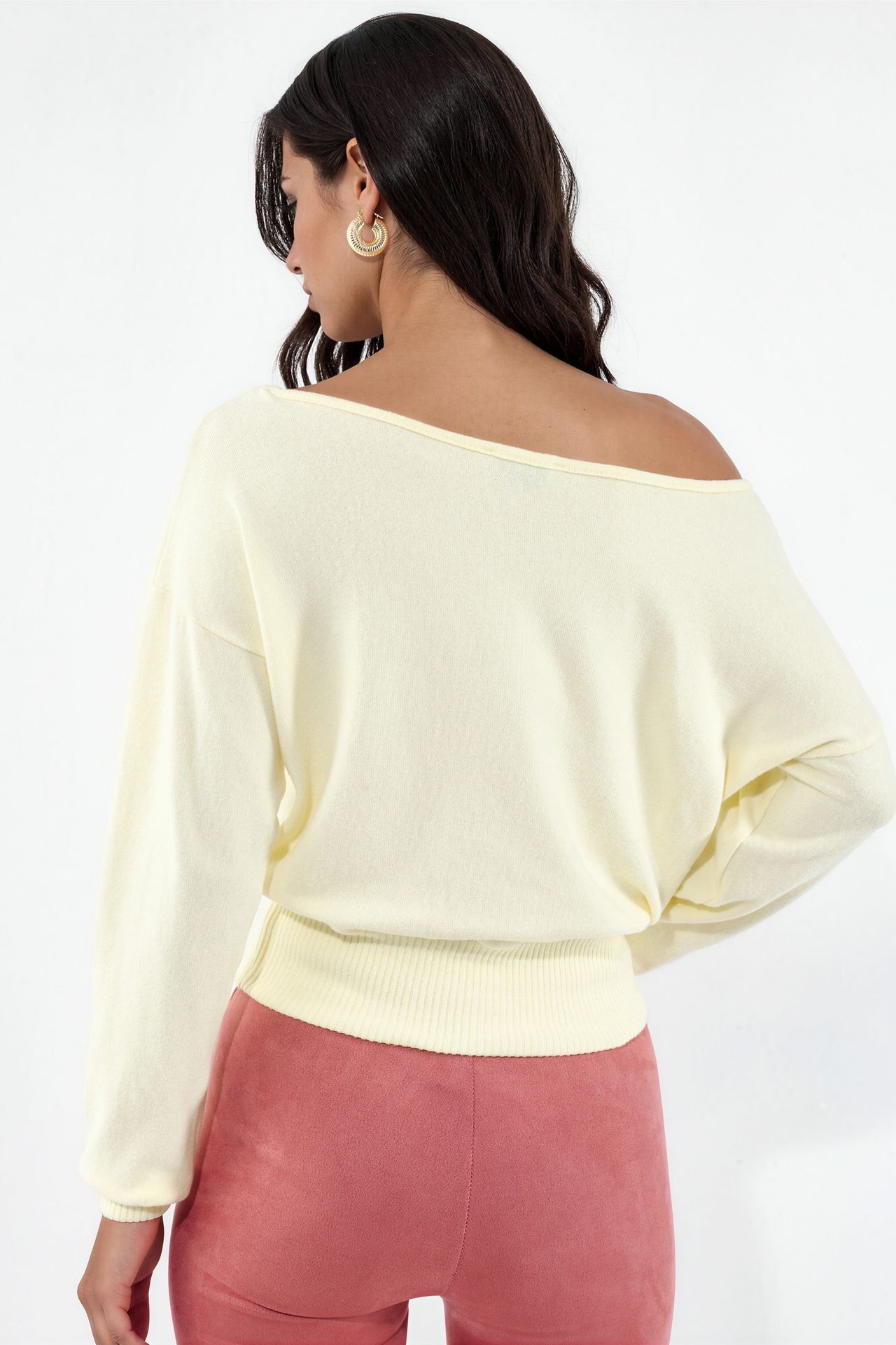 BUSEM Kadın Kısa Bisiklet Yaka Sweatshirt 3