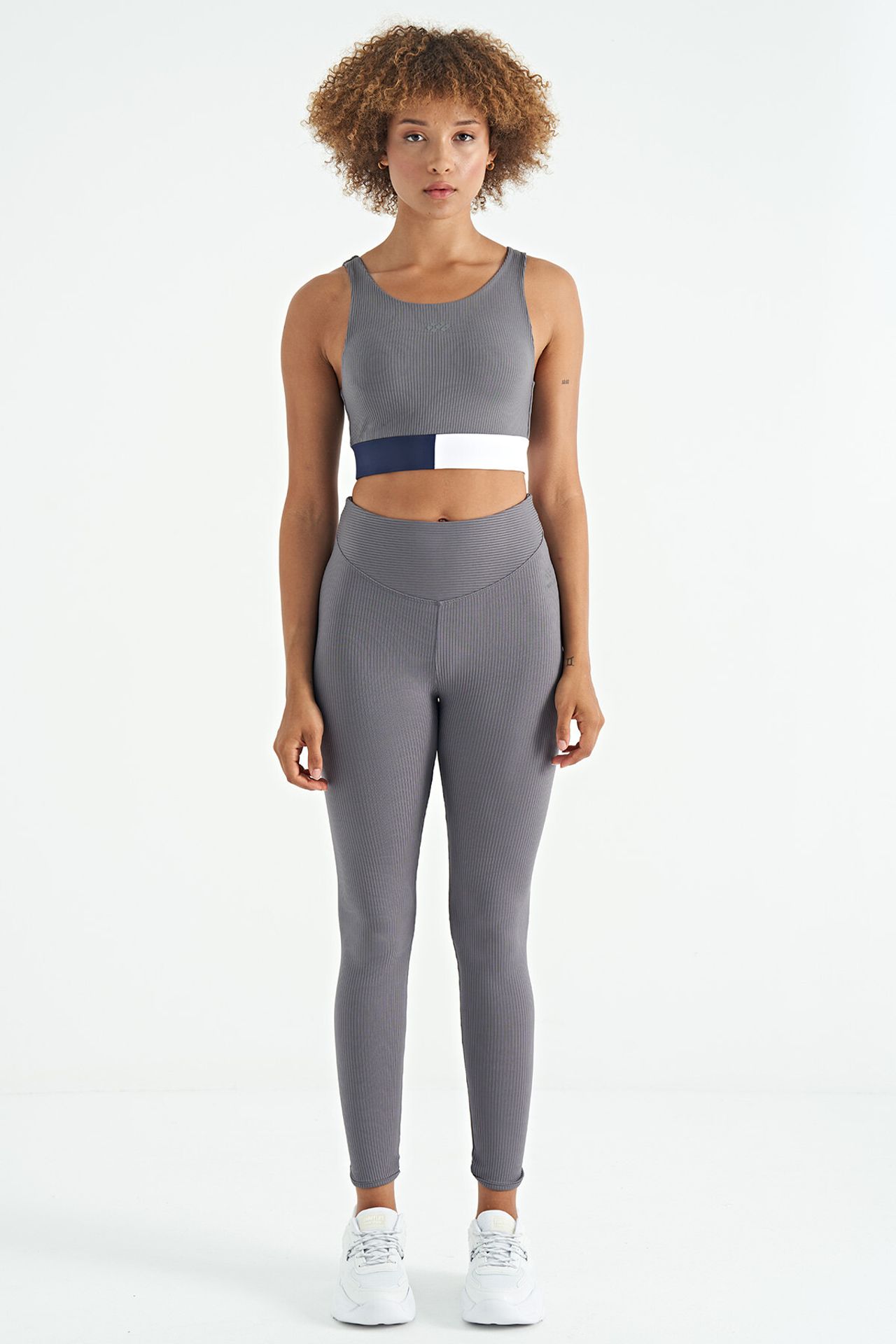 TOMMY Crop Sleeveless Color-block Sports Top 2