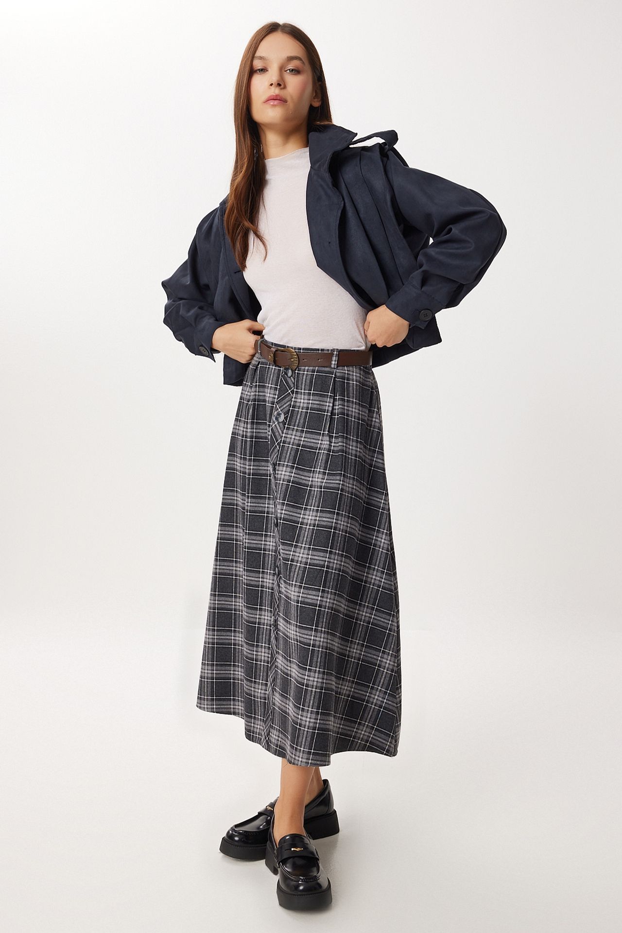 ISTANBUL High Waist Midi Skirt with Button Closure 2