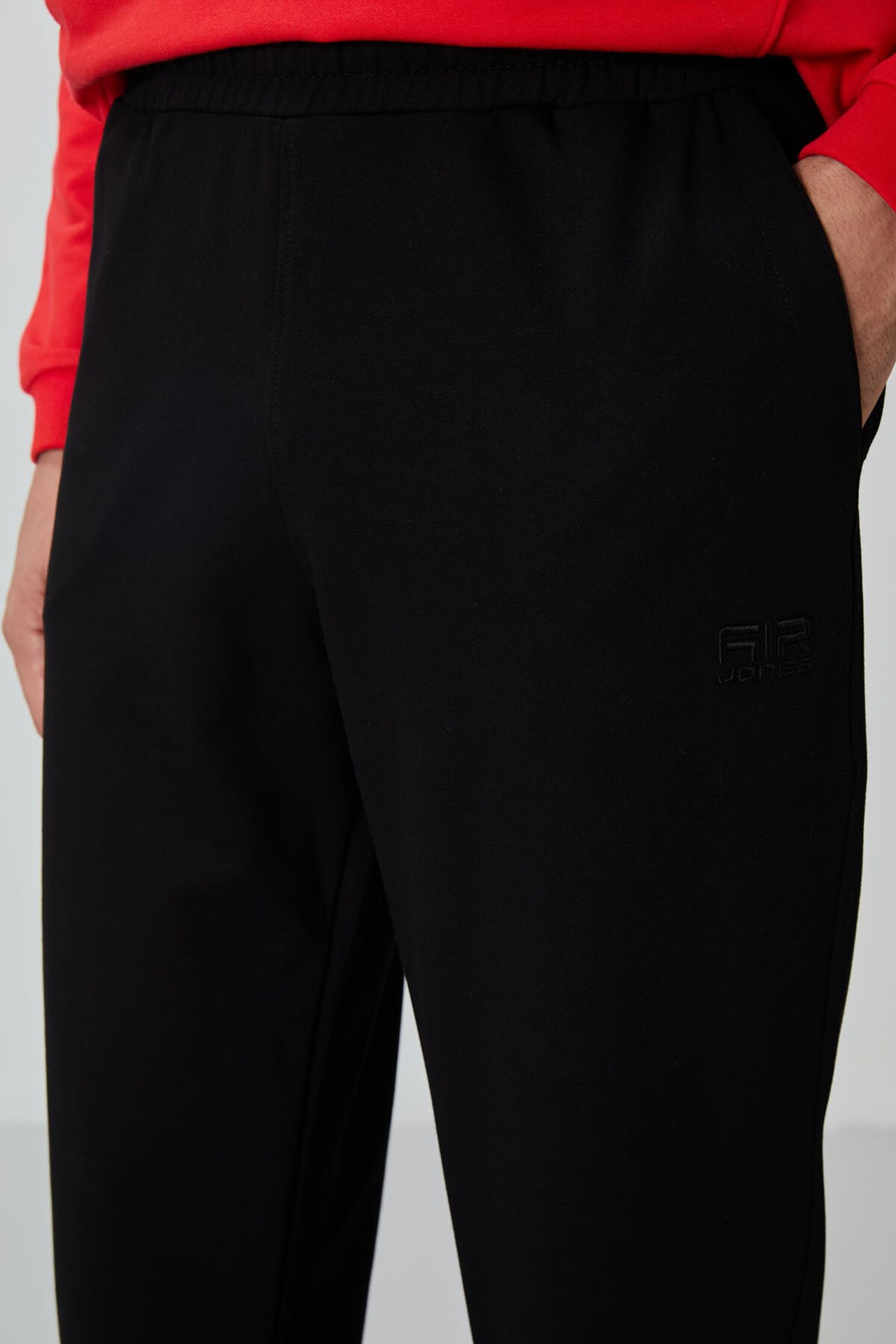 TOMMY Men's Zip-Front Sweatshirt And Pants Set 6