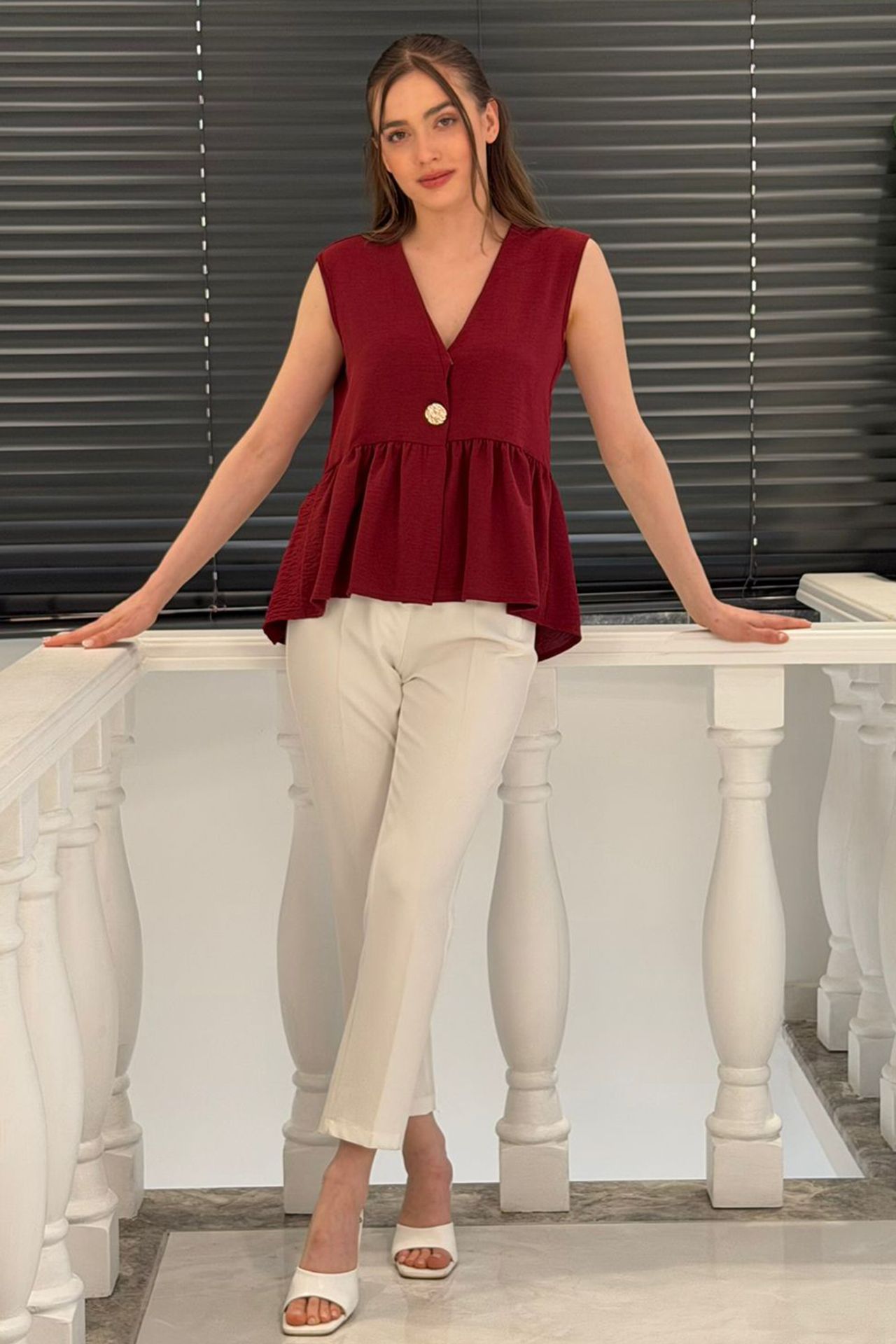BDART V-Neck Buttoned Sleeveless Blouse 2
