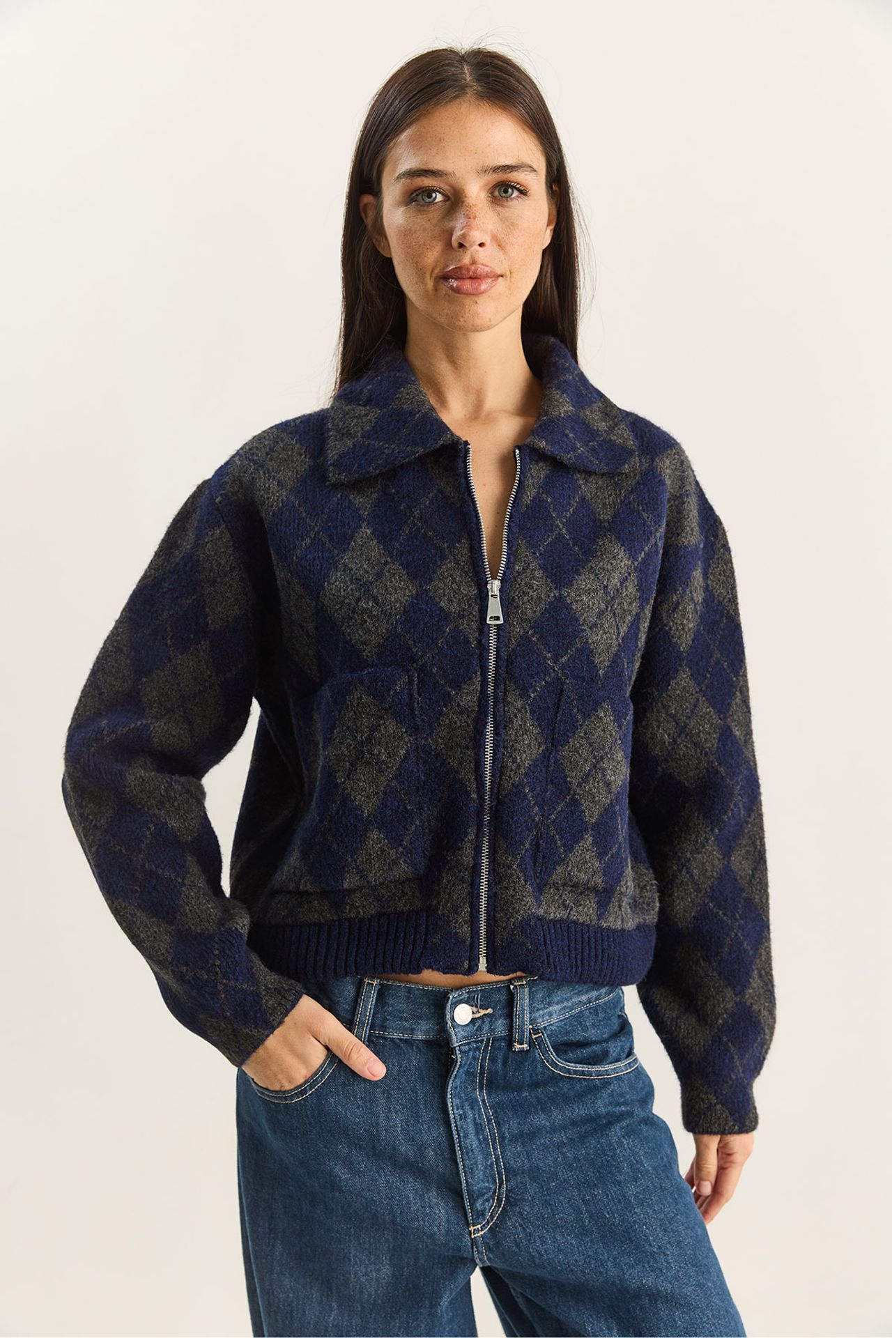 LUCCI Thick Jacquard Knit Cardigan with Zipper 2