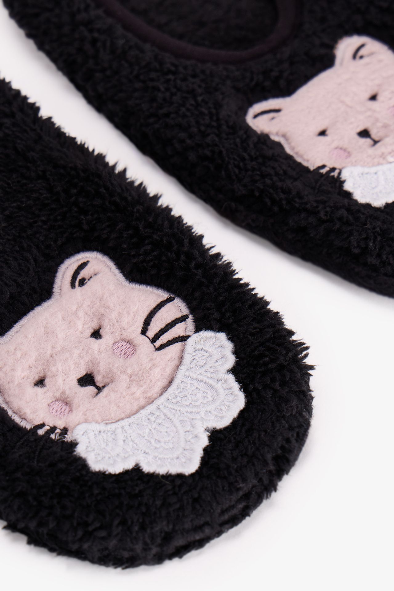 PENTI Midnight Mood Cat Pattern Slipper Socks 4