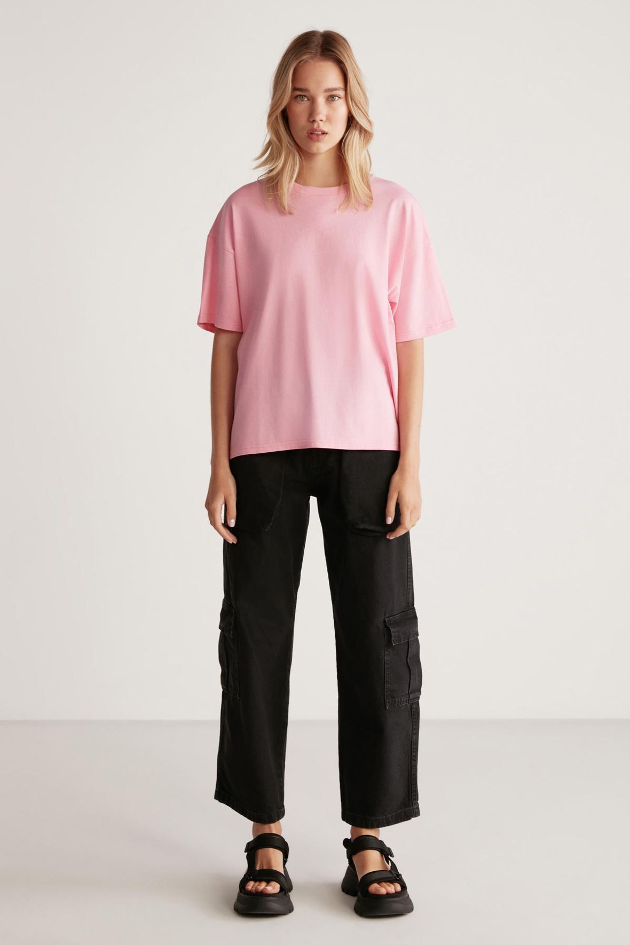 GRIMELANGE Relaxed Crew Neck Slit T-Shirt 5