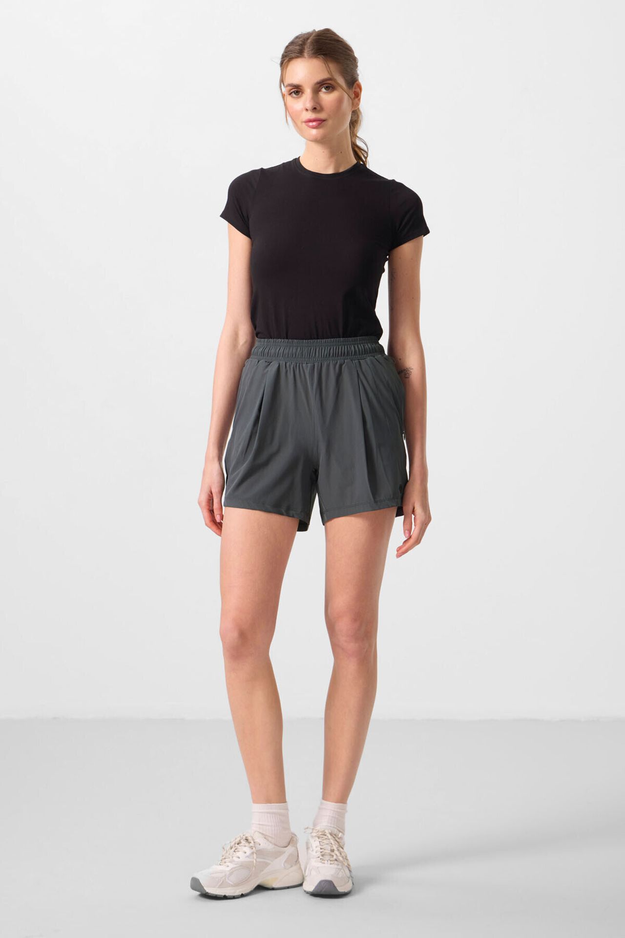 TOMMY Women’s High Waist Runner Shorts 3
