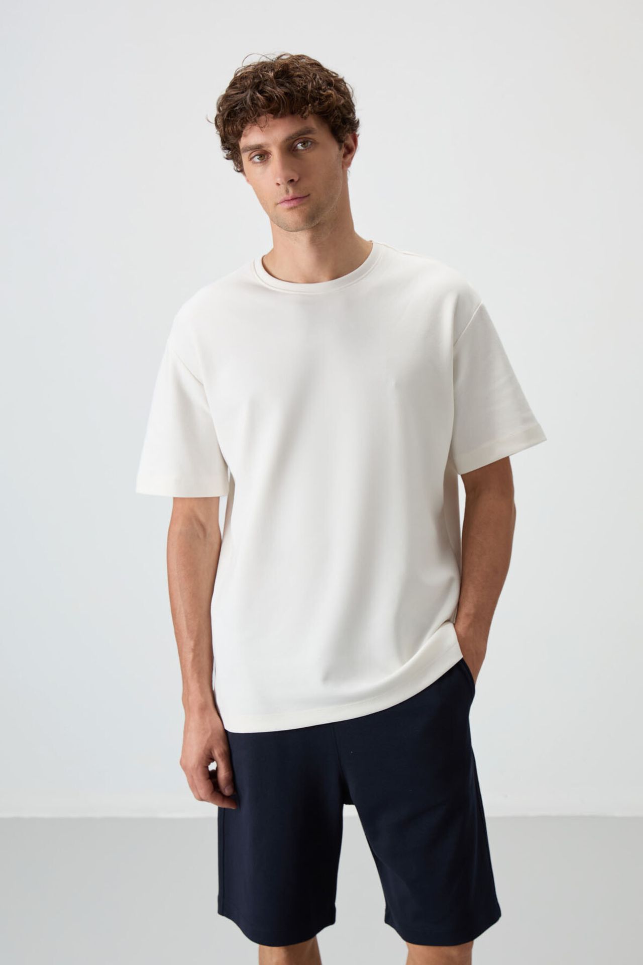 TOMMY Oversized T-Shirt And Shorts Set 2