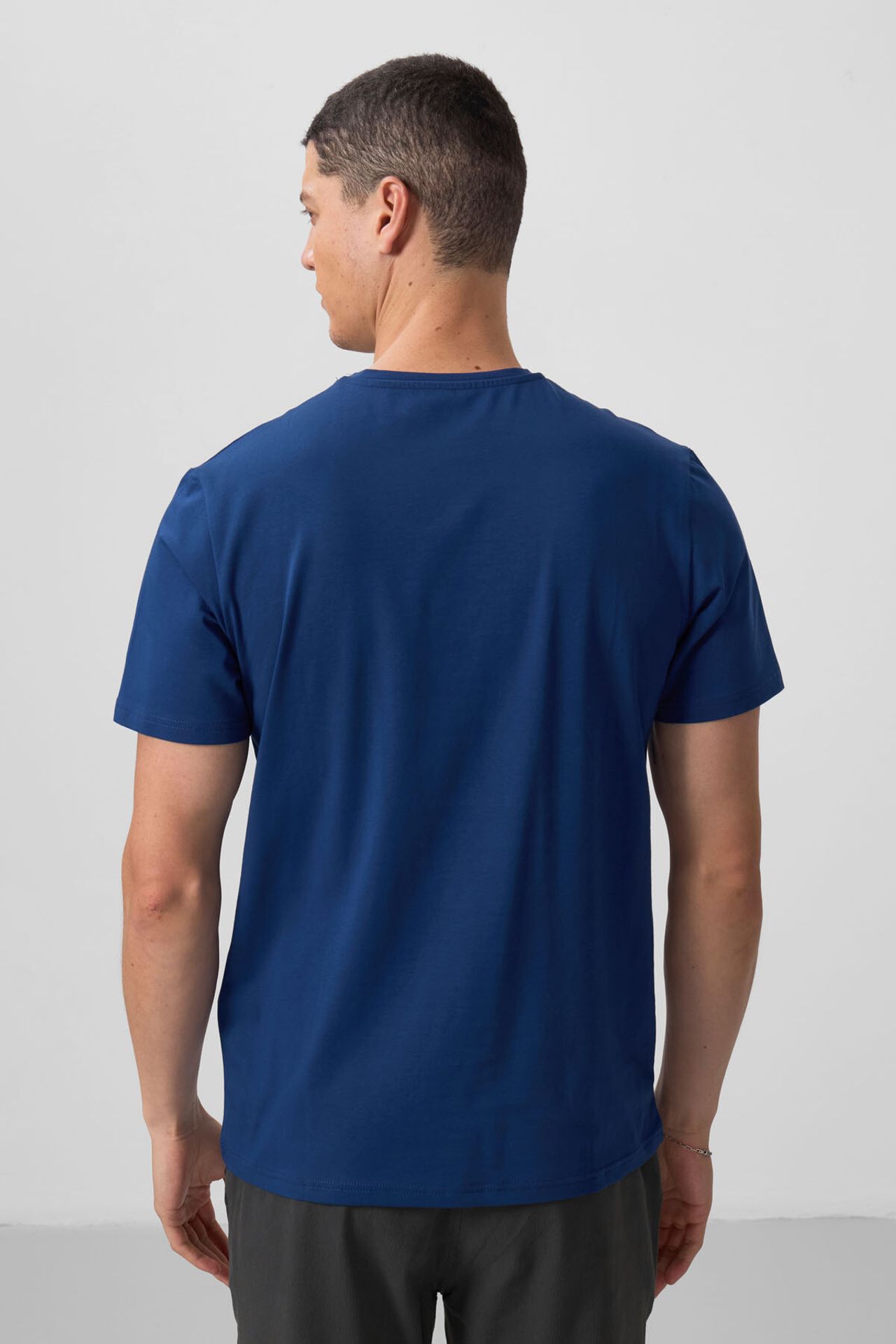 TOMMY Men's V-Neck Short Sleeve T-Shirt 6