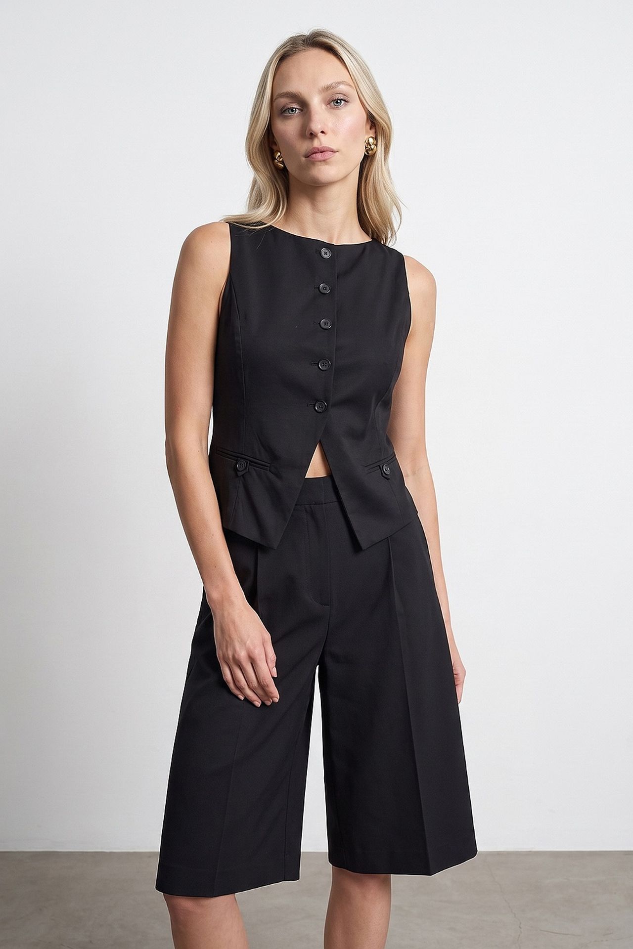 DILVIN Fitted Crop Waistcoat 3