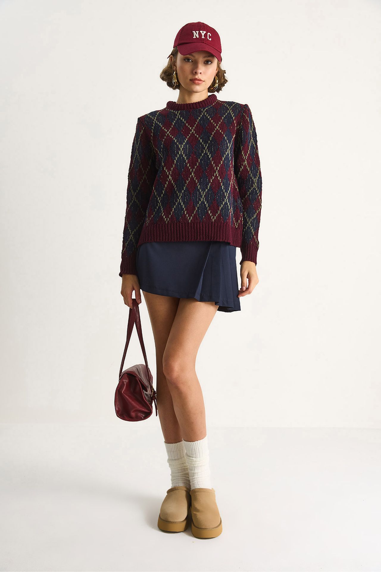 LUCCI Women’s Crew Neck Knitted Sweater with Diamond Pattern 4