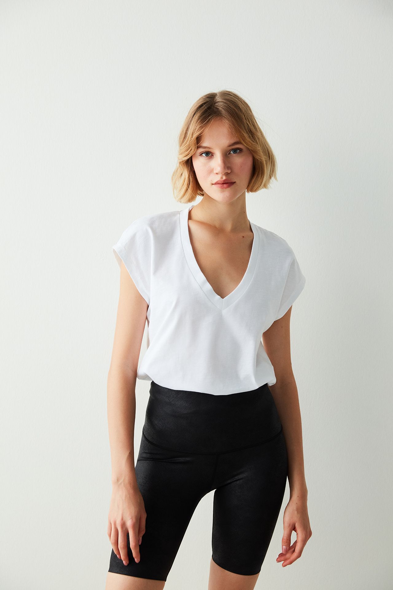 PENTI Miracle Pop Up Leather Biker Short 4