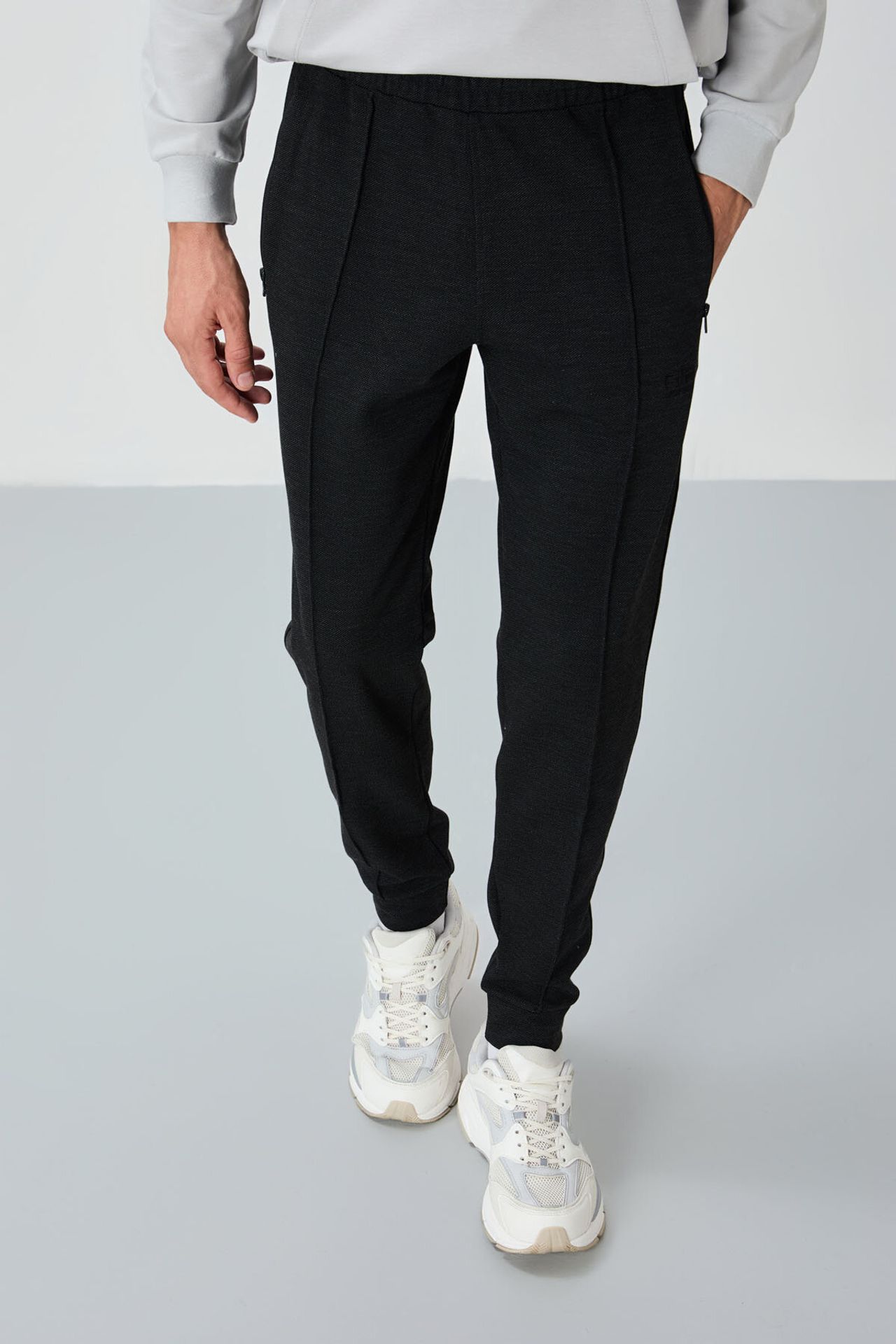 TOMMY Men's Jogger Sweatpants 3