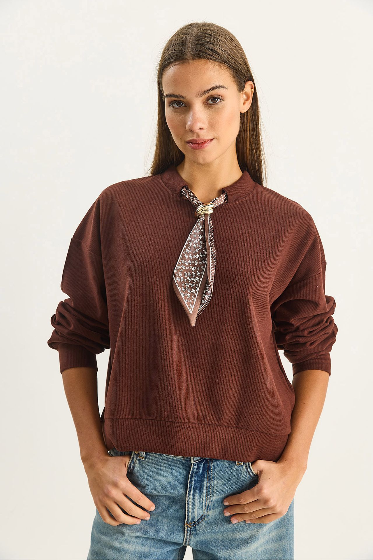 Crew Neck Ribbed Sweatshirt with Scarf Accessory Detail 3