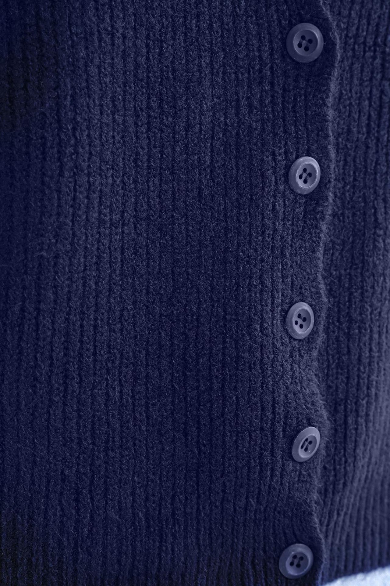 Mixray Textured V-Neck Button Cardigan 6