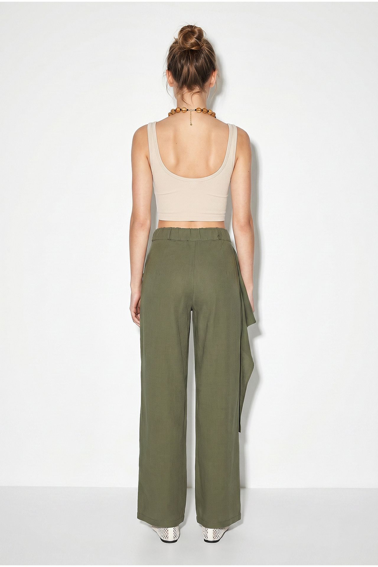 LUCCI High-Waist Wide-Leg Crepe Trousers 6